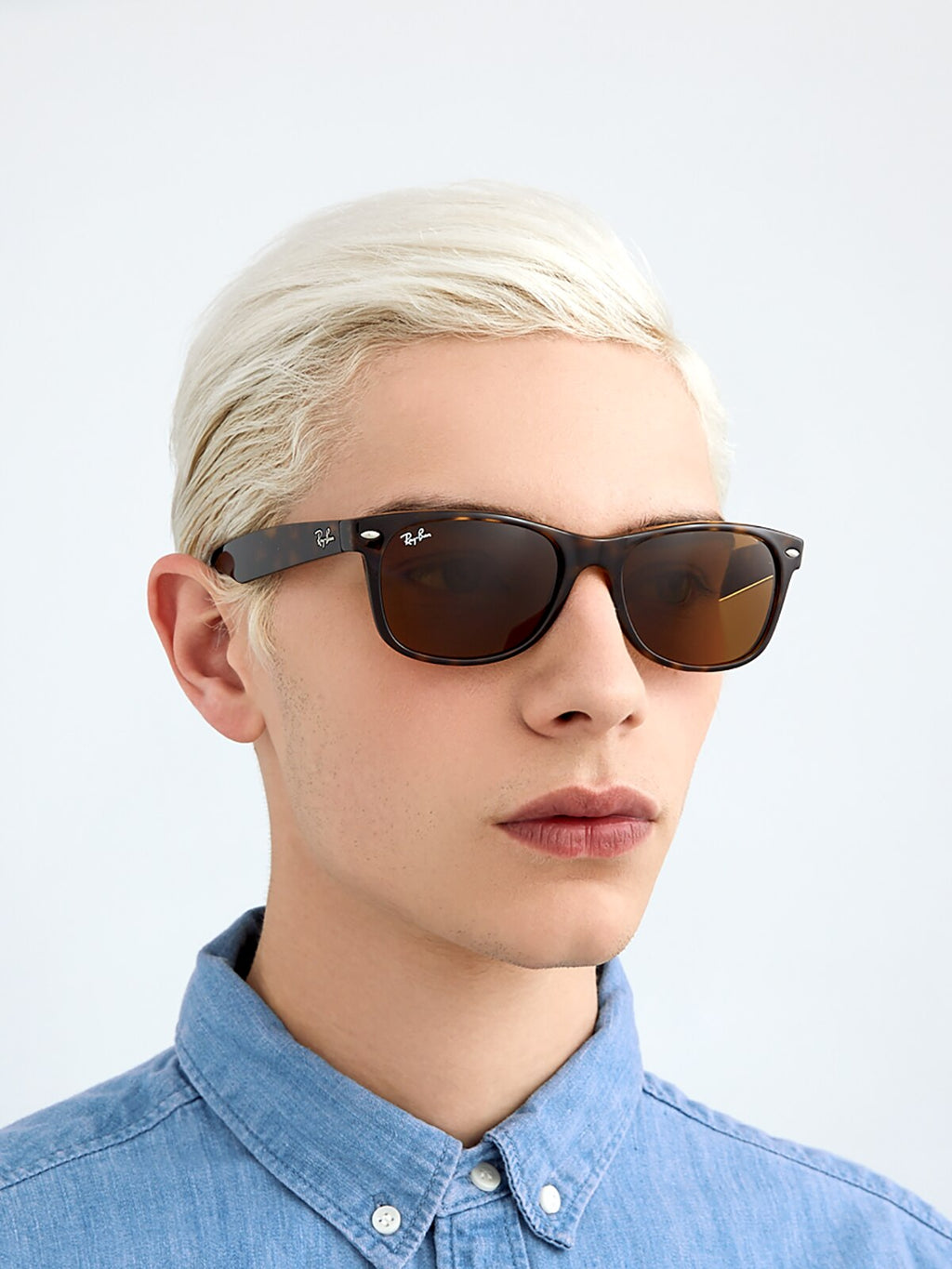 Ray-Ban RB2132 New Wayfarer Classic