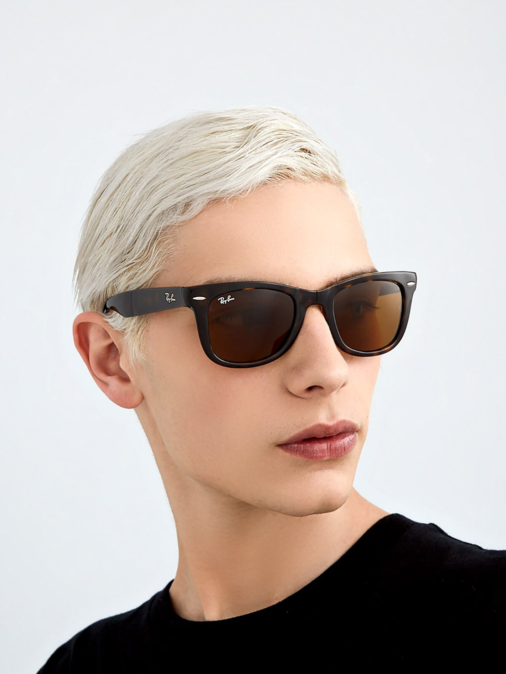 Ray-Ban RB4105 Wayfarer Folding Classic